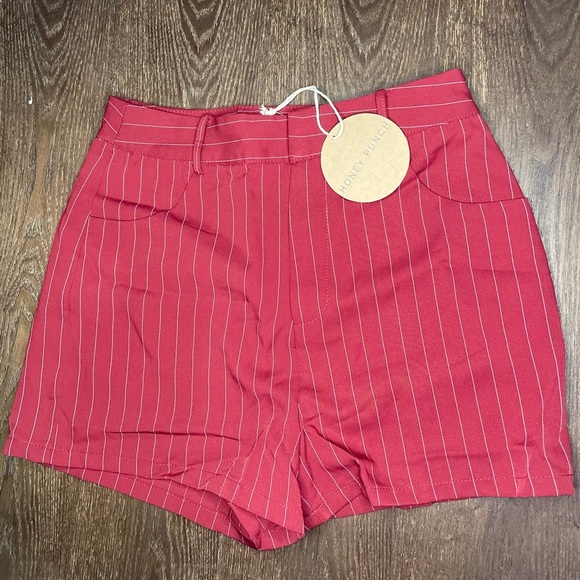 HONEY PUNCH WINE WHITE PIN STRIPE SHORTS - Picture 8 of 13